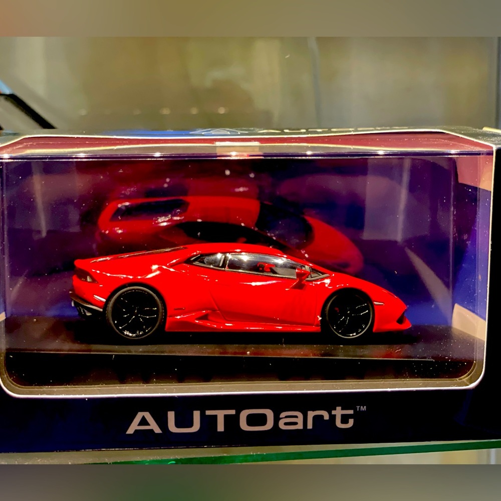 🏎️ Model Diecast Lamborghini Huracan -Auto Art - scale 1:43- metallic Red